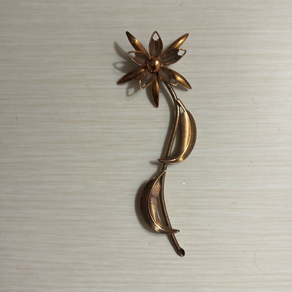 Vintage Large Copper Tone Floral Flower Stem Brooch Pin